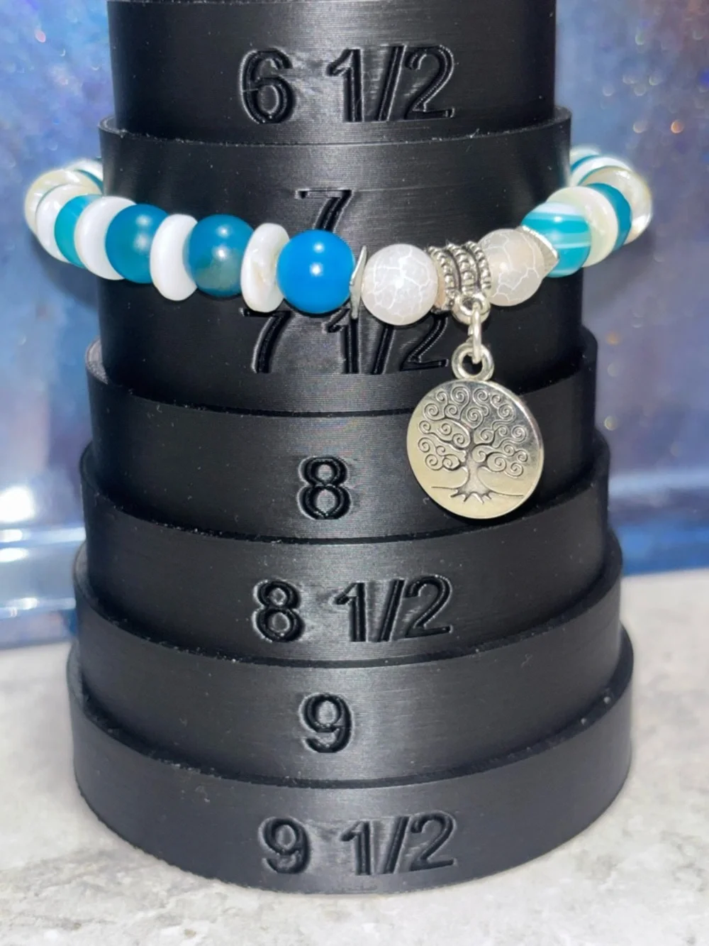 REESELYN CREATIONS Handcrafted Blue & White Agate & Mother-of-Pearl Bracelet